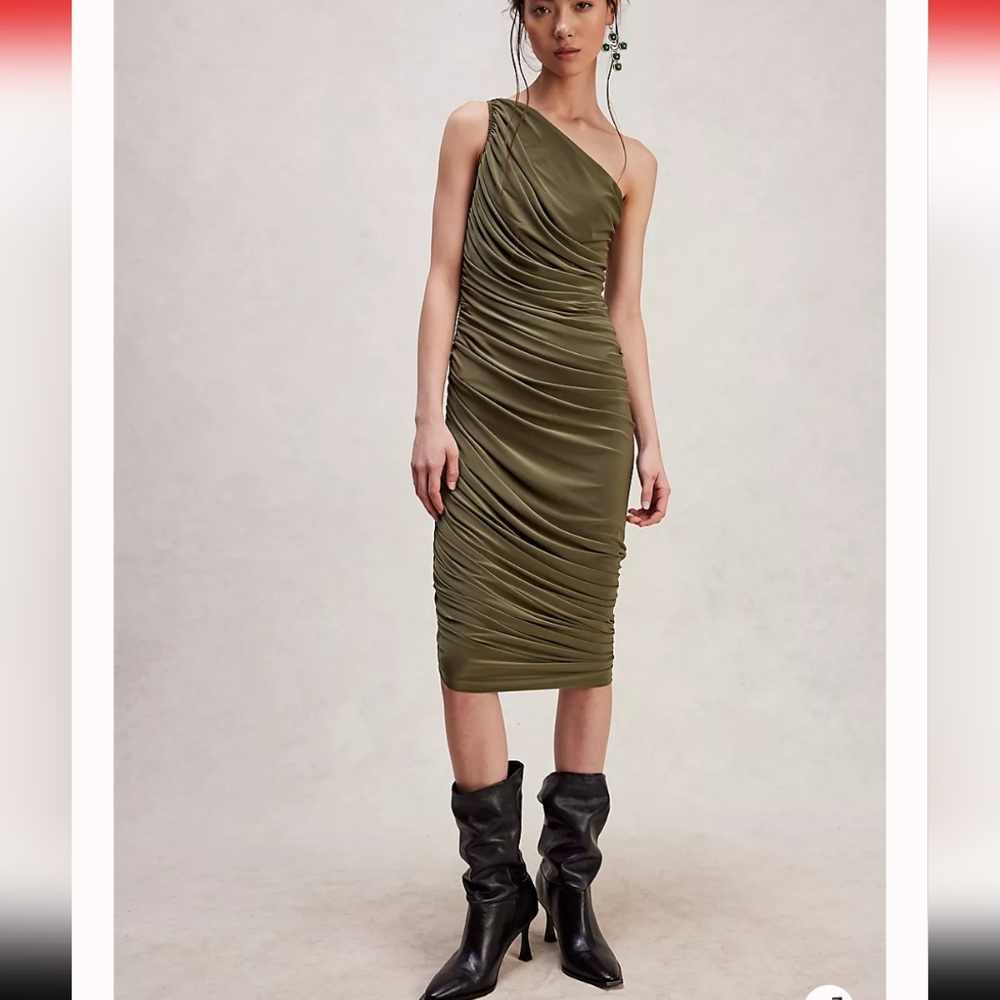 Norma Kamali Green Diana To The Knee Dress